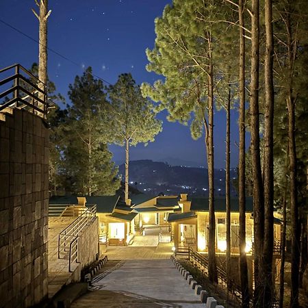Hidden Hills Hotel & Resort Mansehra Экстерьер фото
