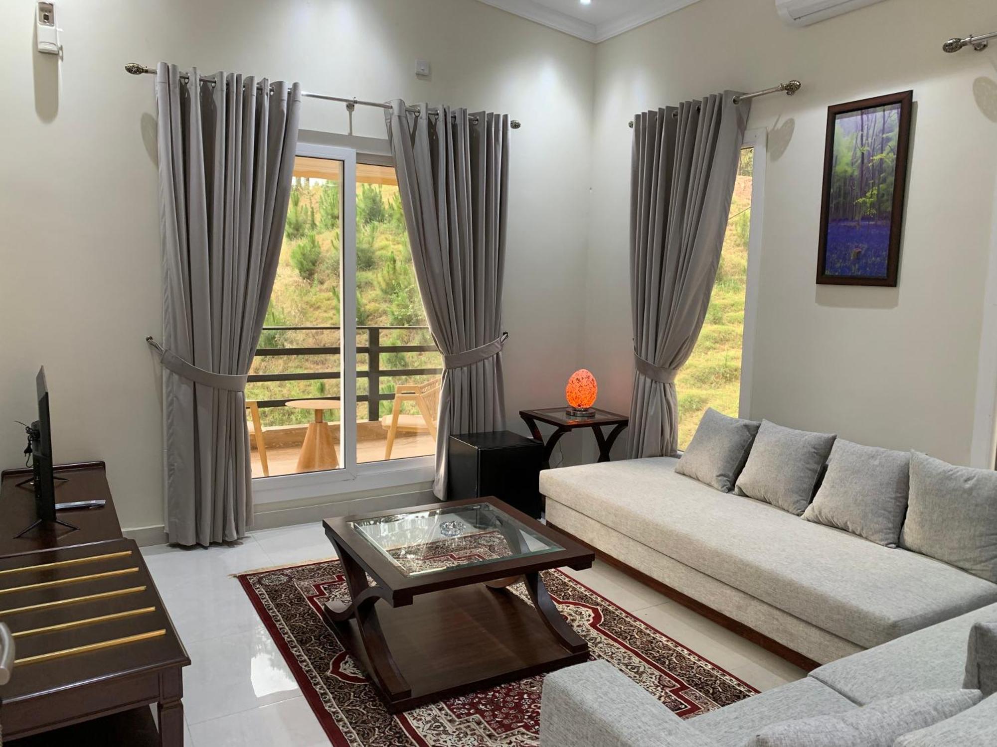 Hidden Hills Hotel & Resort Mansehra Экстерьер фото