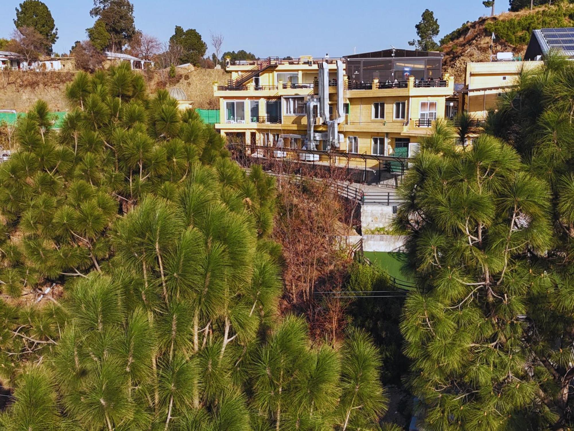 Hidden Hills Hotel & Resort Mansehra Экстерьер фото