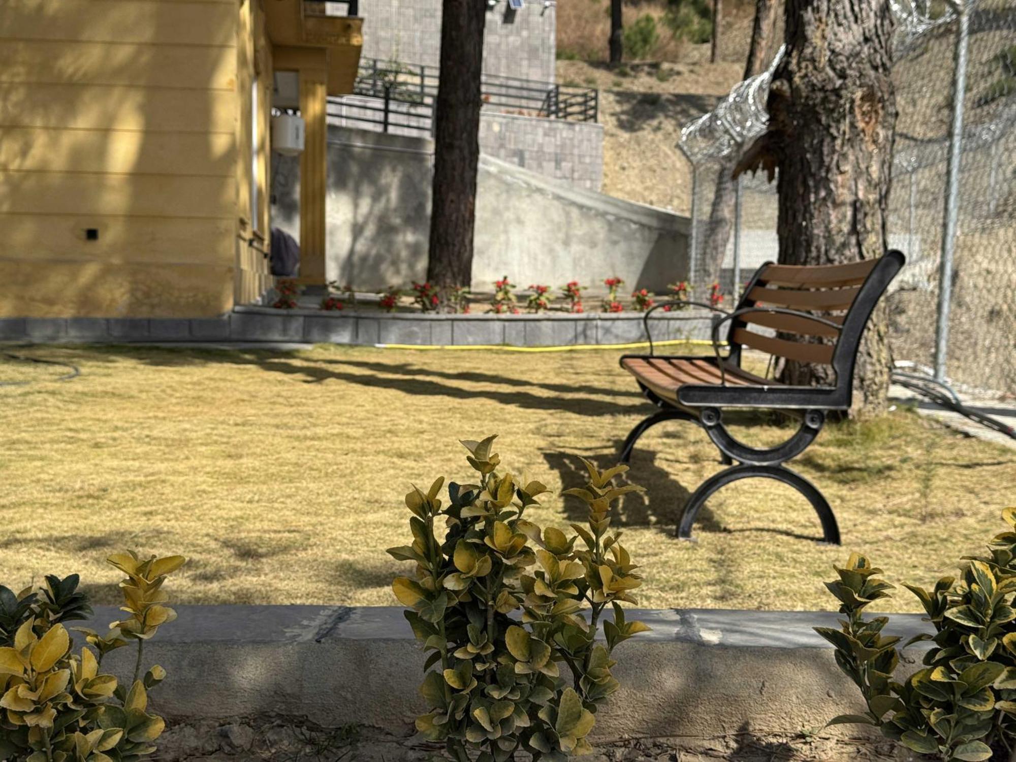 Hidden Hills Hotel & Resort Mansehra Экстерьер фото